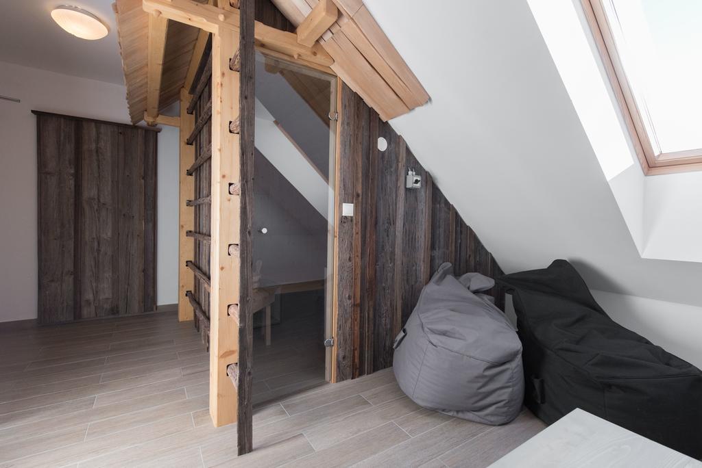 Guesthouse Tolc Сподня Сориця Екстер'єр фото